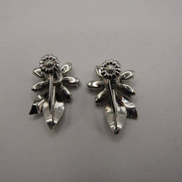 Vintage Krementz Brooch and Earring Jewelry Set - Picture 5 of 17